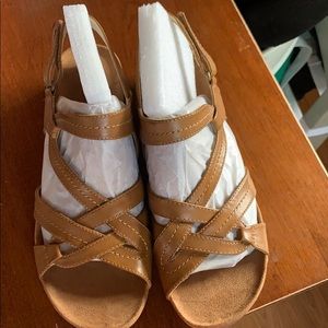 FINAL MARKDOWN!! New Baretraps Jordyn Sandals